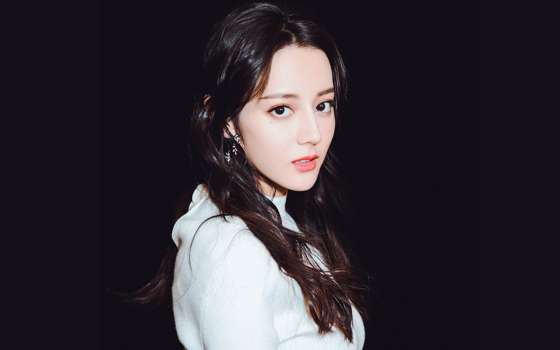 随机滑板亚锦赛中国包揽男女金牌，90后选手表现亮眼，滑板亚运会