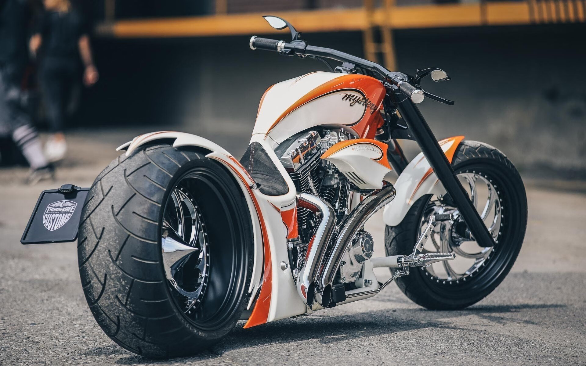 随机篮球运动装备智能化升级推动训练革新，智能篮球训练设备