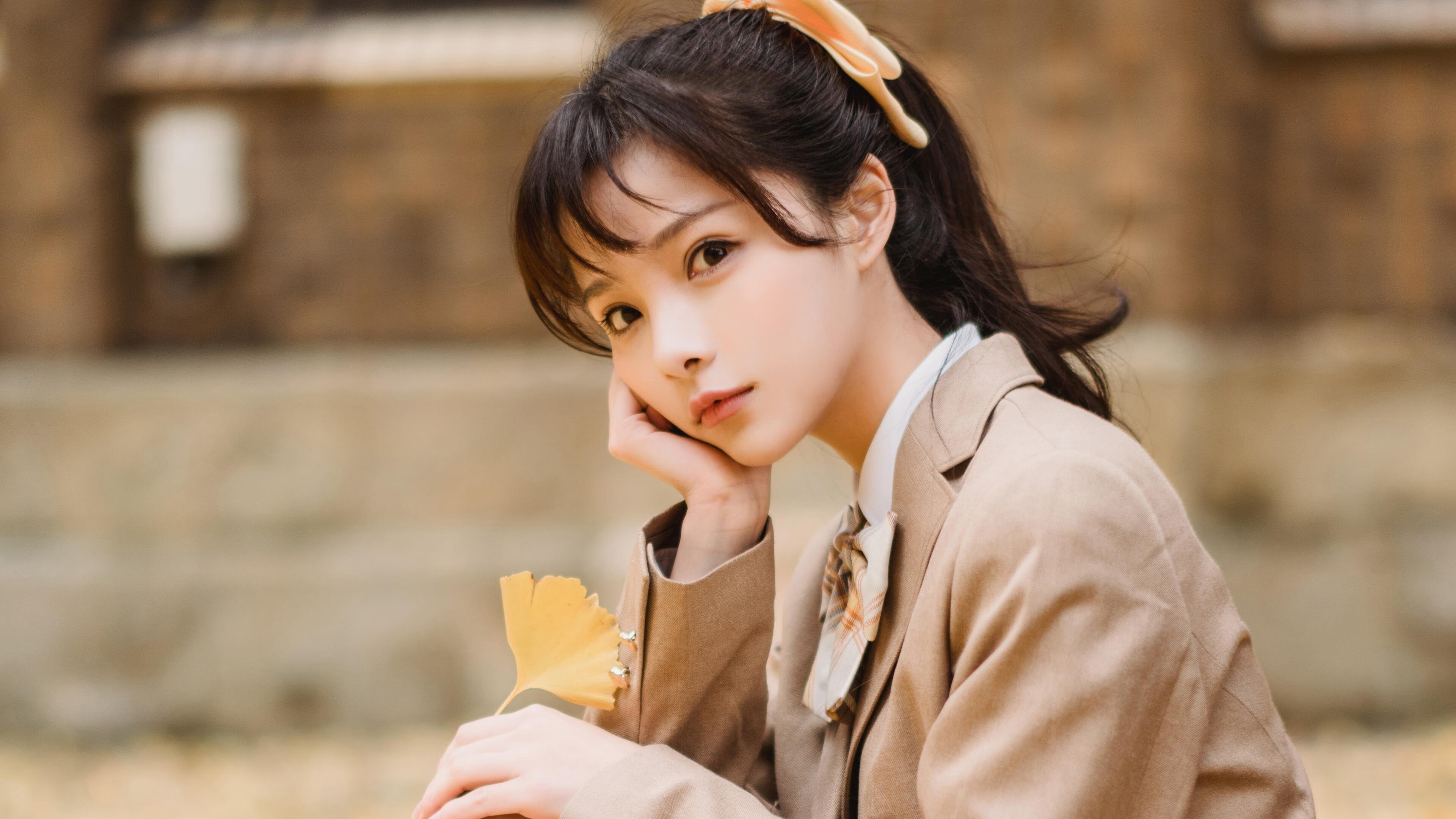 KAIYUNAPP-新秀球员集中进行投篮矫正训练提升命中率与手型稳定性，投篮姿势矫正