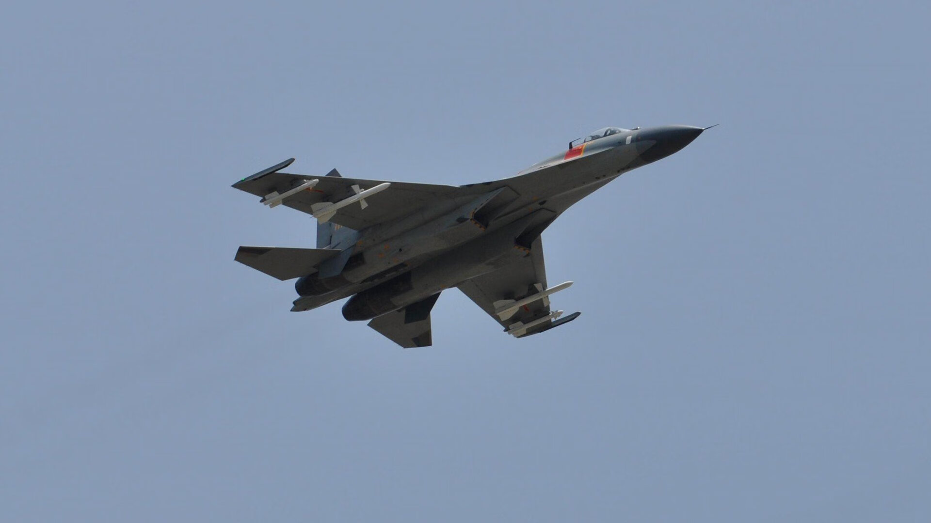 杰克·阿莱克西触壁瞬间引爆全场,杰克阿西斯